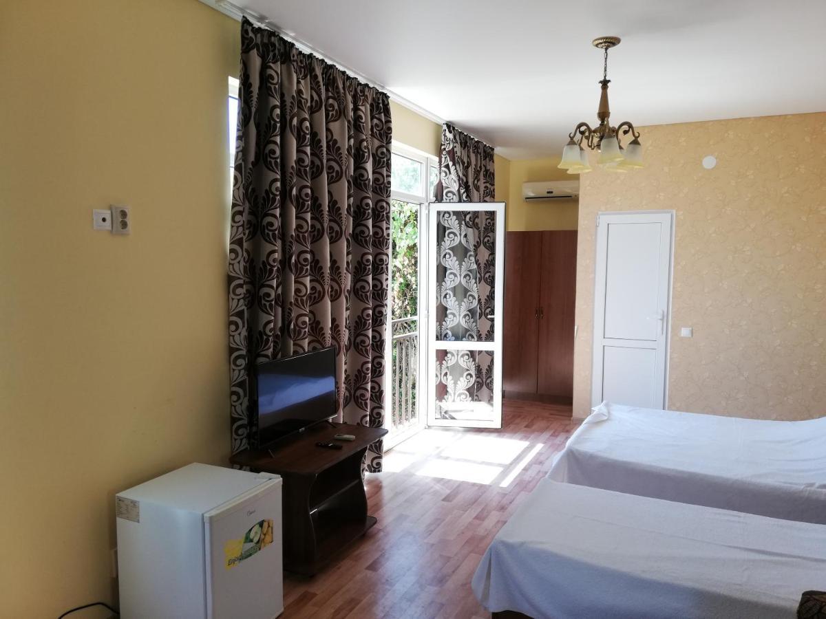 Aparthotel Na Abovyana 7 New Athos Esterno foto